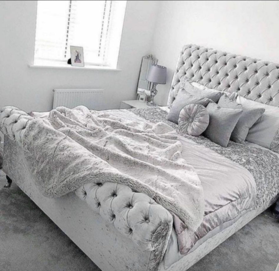Chesterfield Sleigh – Paradise Beds & Furniture